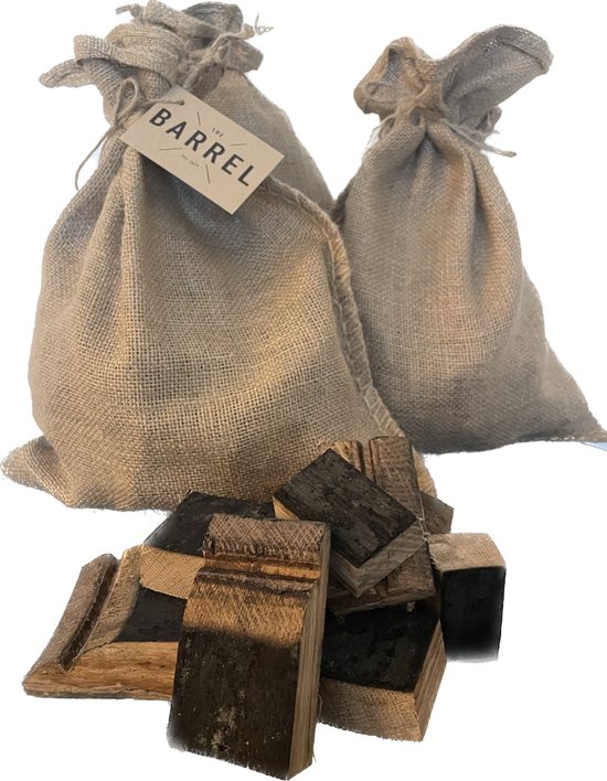 BBQ Chuncks (1,5 kg eikenhout, whisky infused) van The Bastard