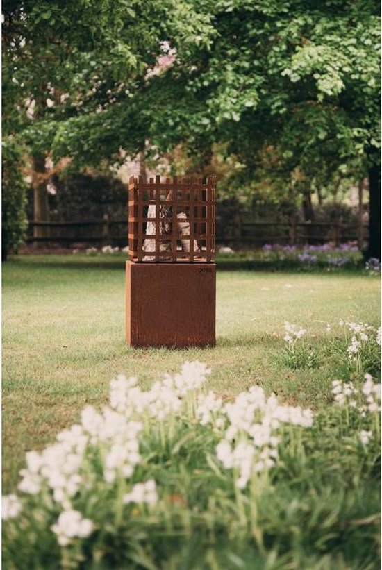 Block C 40 van Nomos