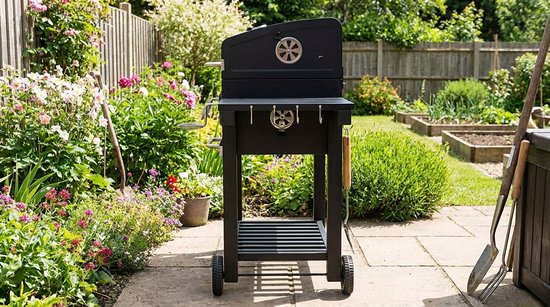 Houtskoolbarbecue Grillwagen met Deksel en Thermometer - House&Garden BBQ Grill Kar op Wielen - Verstelbaar Kolenrooster - Buitenbarbecue met Zijplank, Warmhoudrek & Ventilatiesysteem - Zwart