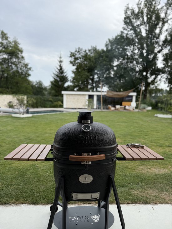 ODIN Grill met onderstel van Merkloos